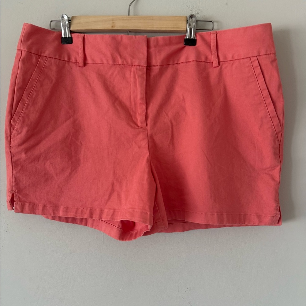Ann taylor loft the‎ riviera Women's Coral Shorts size 14